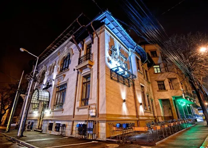 Hotel Carol