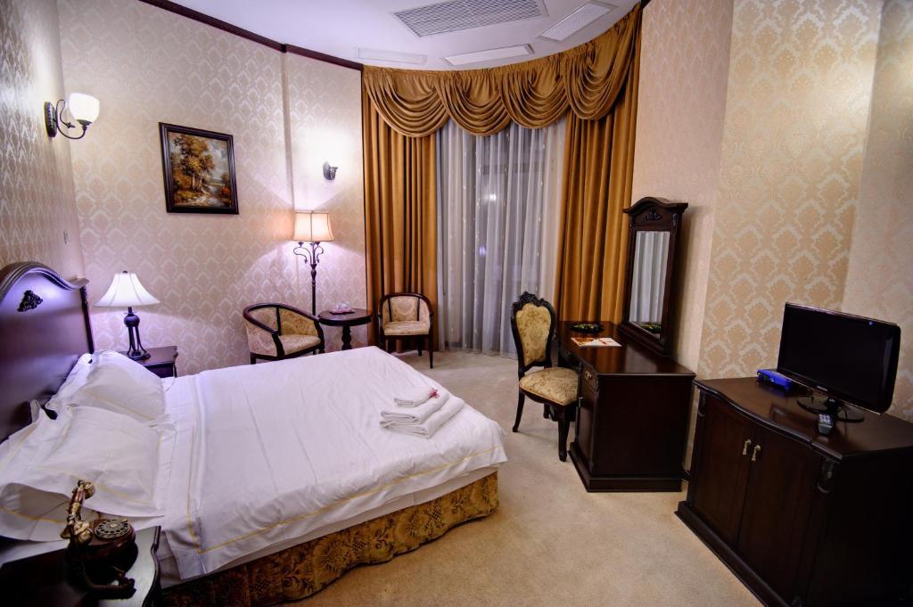 Carol Hotel 4*